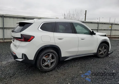 2023 BMW X1 xDrive28I z USA, uszkodzony, nr VIN WBX73EF06P5W06767